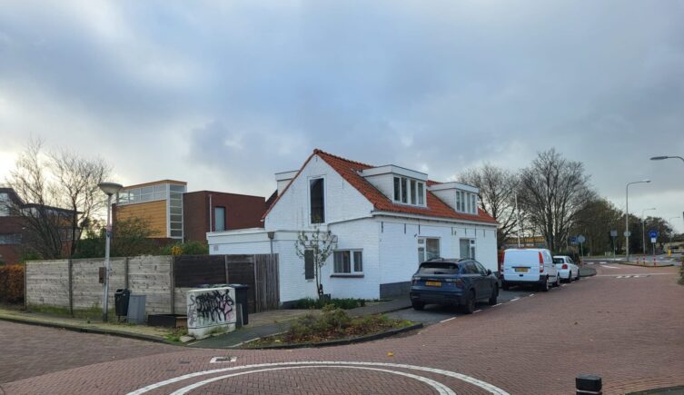 178 - Te koop - 2-onder-1 kapwoning - Honselersdijk